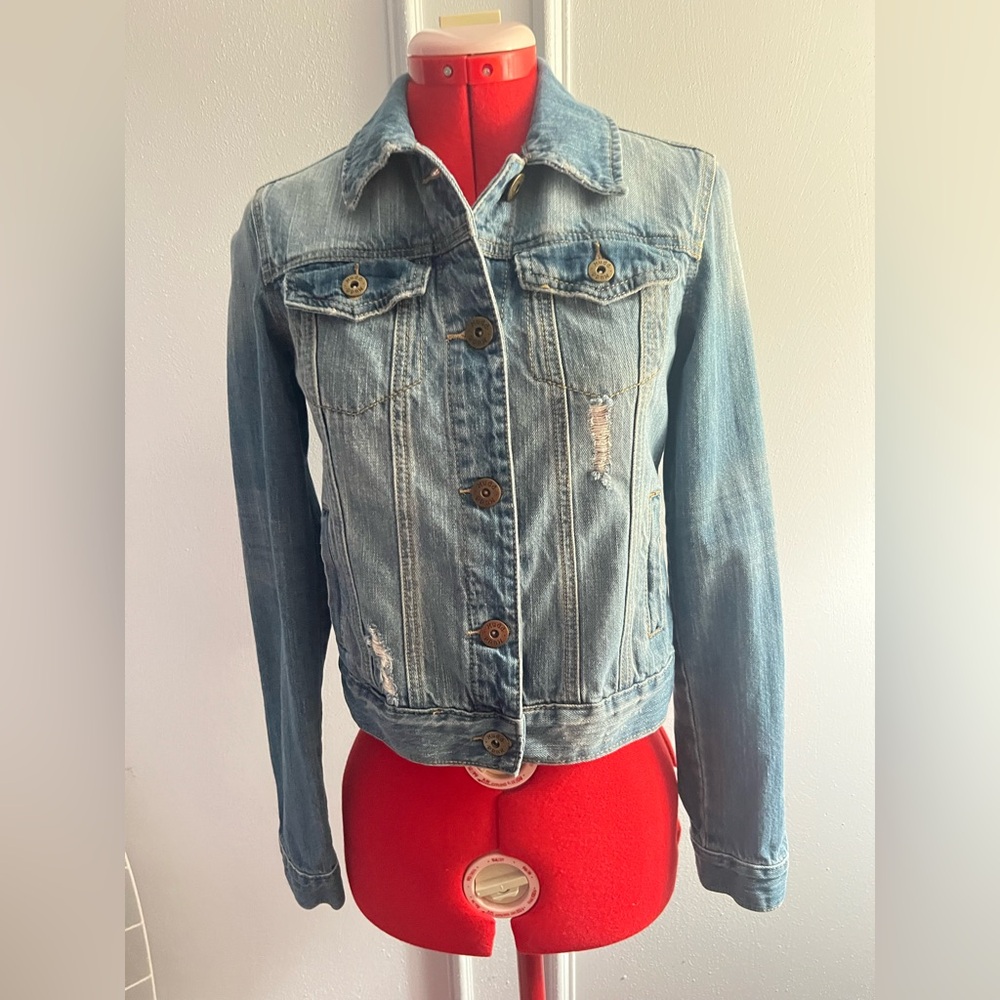 Y2K Mudd Stylish Light Blue Denim Jacket Trucker 100% Cotton size small